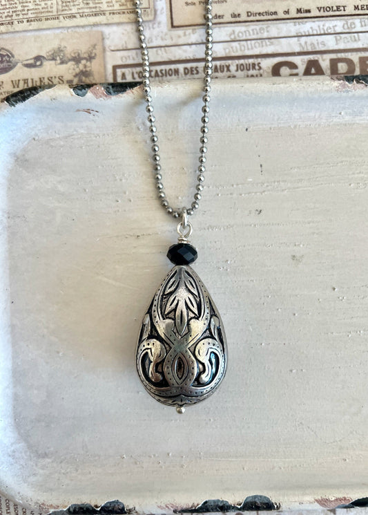 Silver ornate teardrop necklace